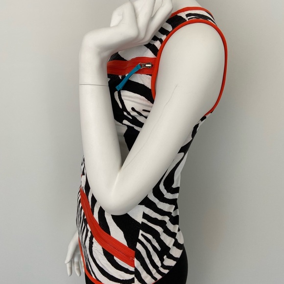 Zebra Printed Sleeveless Funky Top Small - Picture 7 of 14